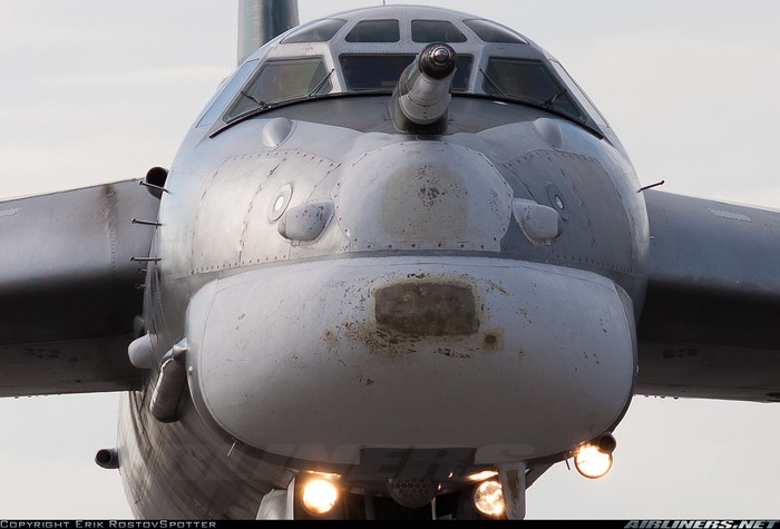 Oanh tạc cơ Tu-95